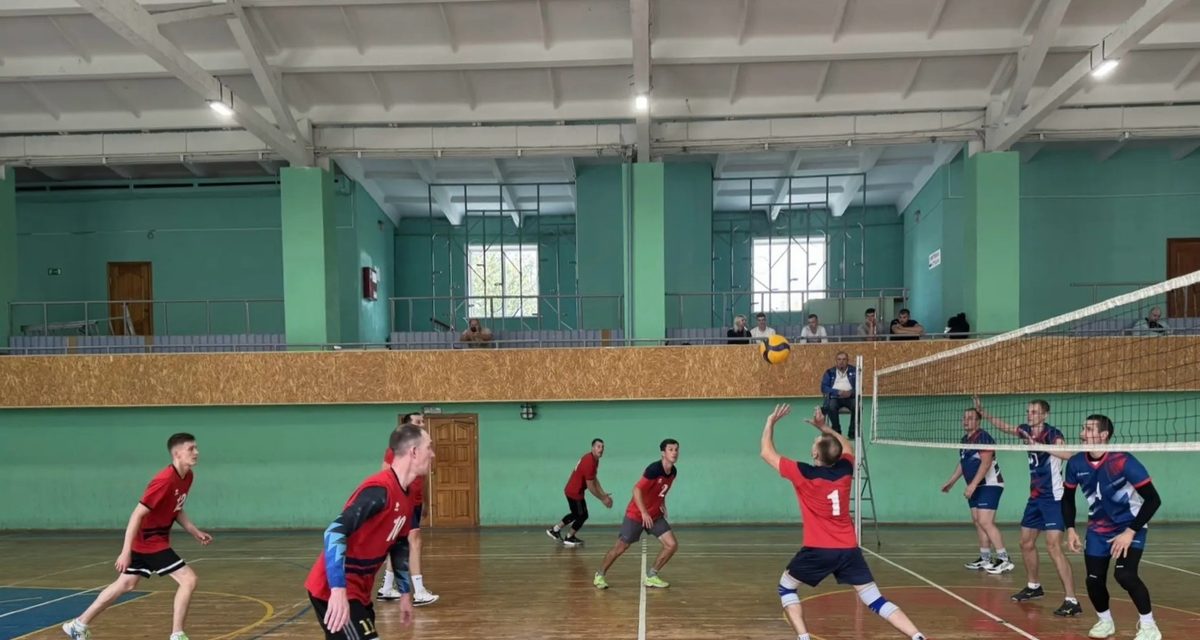 Команда МЧС Брянской области взяла серебро на чемпионате по волейболу